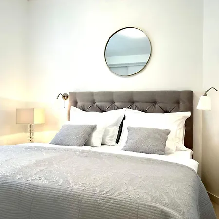 Lux Garden Luxury Apartment
