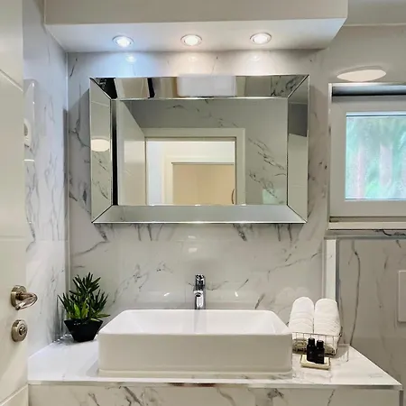 Lux Garden Luxury Apartment Split