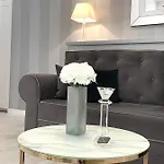 Lux Garden Luxury Lägenhet *